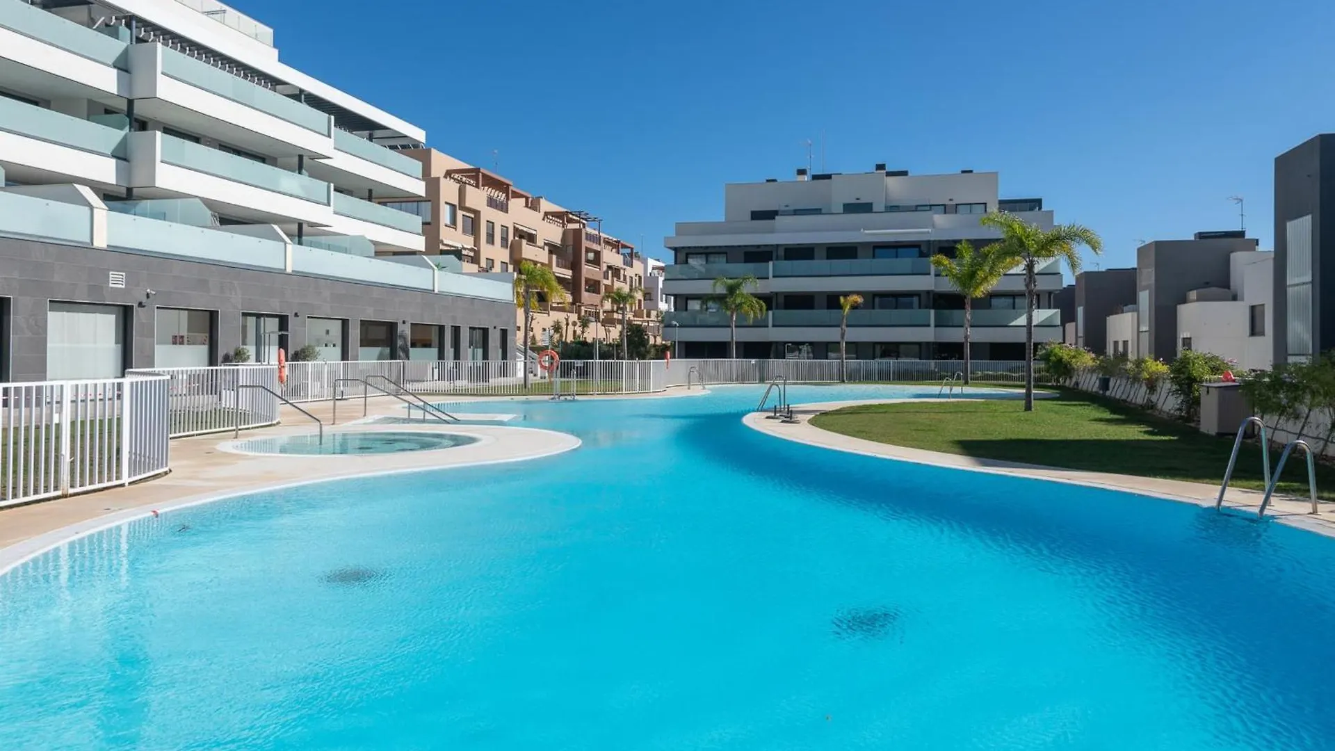 Amazing 3 Bedroom Penthouse With Private Pool In Cala Serena - La Cala Malaga Apartment