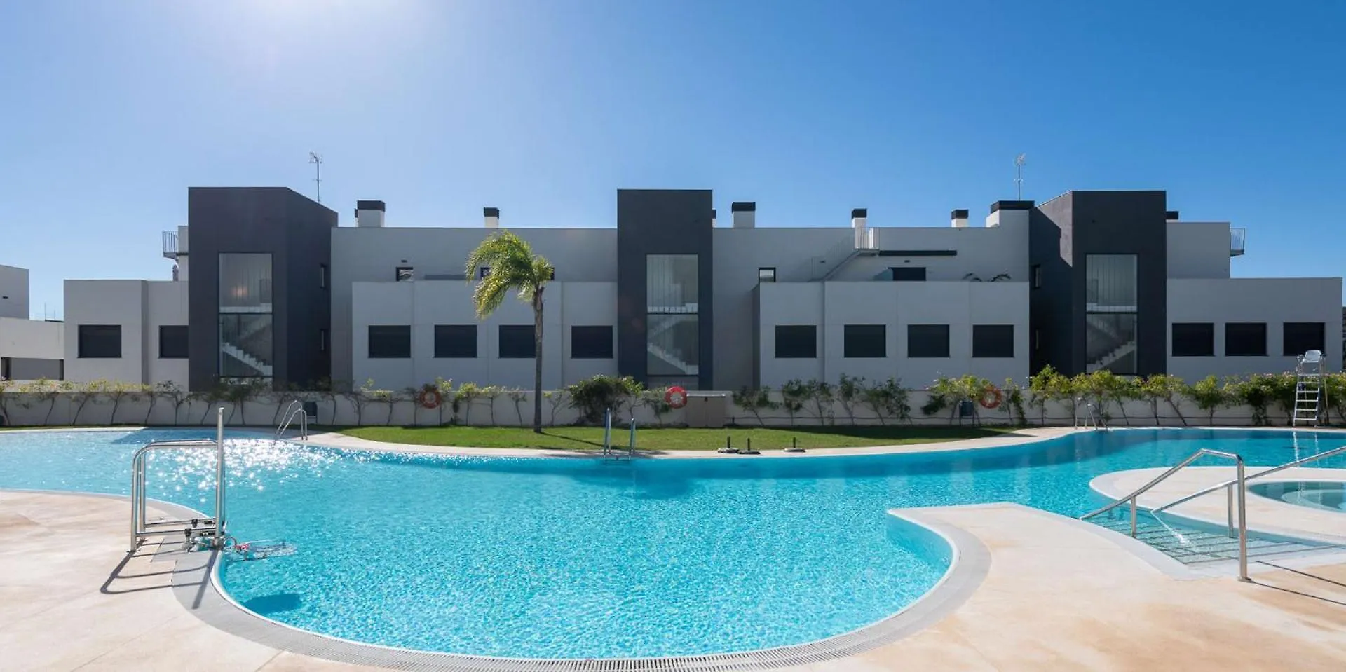 Amazing 3 Bedroom Penthouse With Private Pool In Cala Serena - La Cala Malaga Apartment